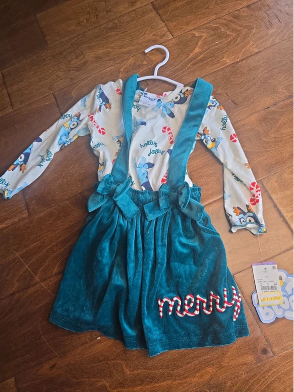 2t brand new bluey from disney christmas dress.Item 37G6